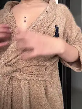 VictoriaGerard Pink online show from April 7, 2026, 8:20 pm