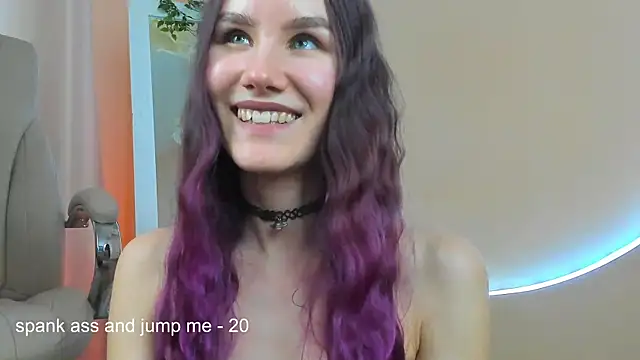 Clare  Florence online show from March 11, 2025, 1:12 pm