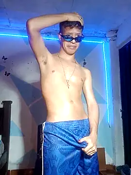 dareck 18 online show from June 5, 2026, 10:59 pm