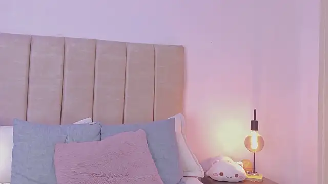 Tefy-Rose online show from March 26, 2026, 5:02 am