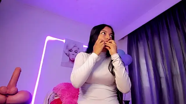 Snapshot of sweet_cinamon chatting on February 13, 2026, 3:30 pm sweet cinamon online show from February 13, 2026, 3:30 pm