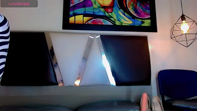 alexsandra kiss online show from September 26, 2025, 11:14 am