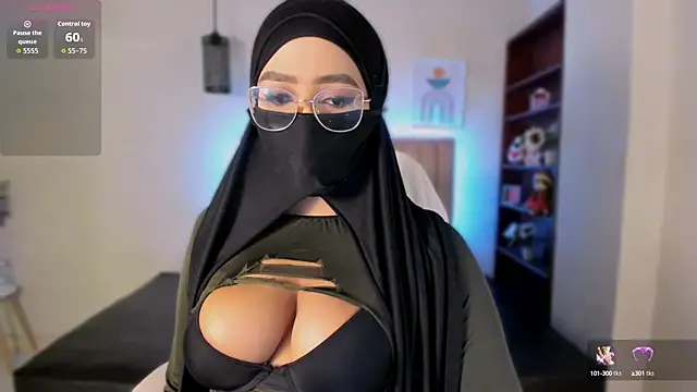 Snapshot of Sasha_Anaan chatting on September 23, 2025, 8:39 am Sasha Anaan online show from September 23, 2025, 8:39 am