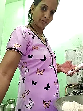 Hotty-Nidhi online show from October 4, 2025, 5:38 am