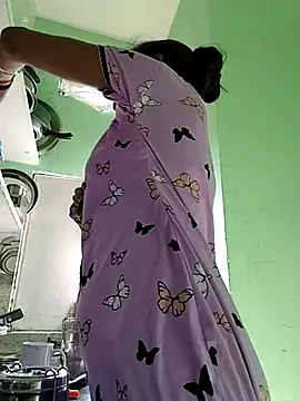 Hotty-Nidhi online show from November 7, 2025, 4:56 am