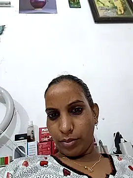 Hotty-Nidhi online show from July 9, 2026, 7:40 pm