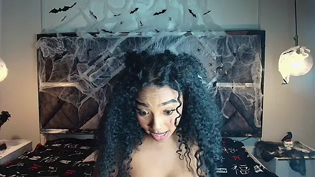 Snapshot of charlotte_walker1 chatting on October 12, 2025, 3:16 am charlotte walker1 online show from October 12, 2025, 3:16 am