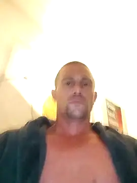 Snapshot of GermanAnonym@xh chatting on May 11, 2026, 3:45 am GermanAnonymxh online show from May 11, 2026, 3:45 am