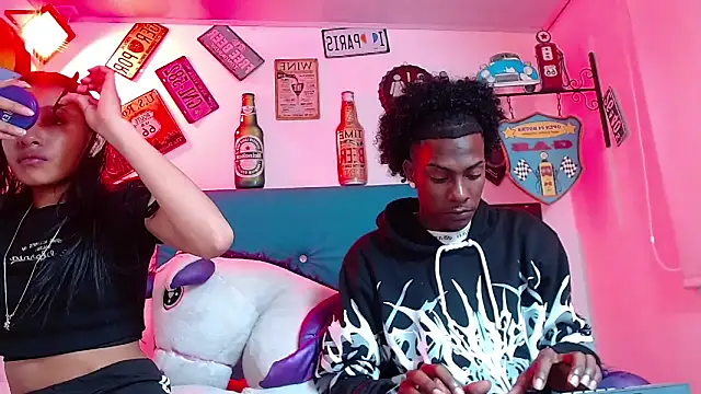 lili roussi online show from September 30, 2025, 2:38 am