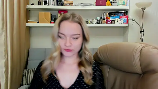 Snapshot of Kara_Smith_ chatting on December 6, 2024, 10:41 pm Kara Smith online show from December 6, 2024, 10:41 pm