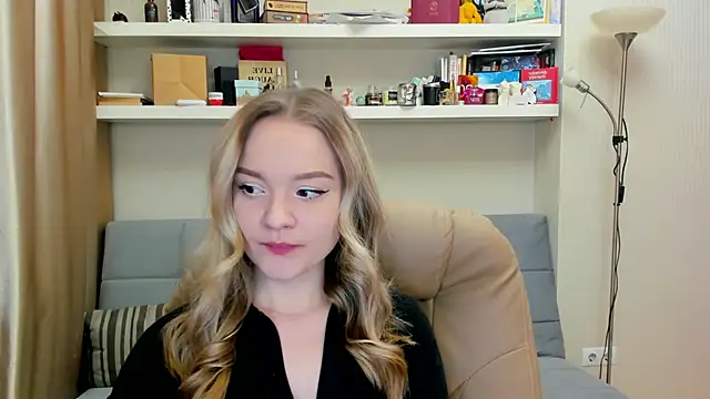 Snapshot of Kara_Smith_ chatting on January 24, 2025, 10:19 pm Kara Smith online show from January 24, 2025, 10:19 pm