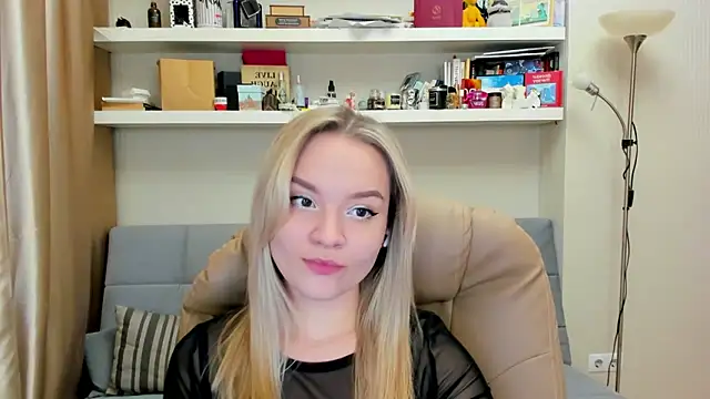 Snapshot of Kara_Smith_ chatting on February 22, 2025, 12:27 am Kara Smith online show from February 22, 2025, 12:27 am