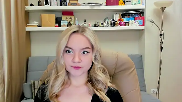 Snapshot of Kara_Smith_ chatting on February 22, 2025, 11:03 pm Kara Smith online show from February 22, 2025, 11:03 pm