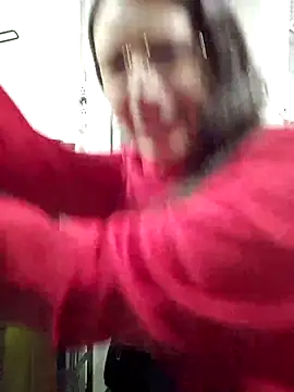 HOLY DOLL online show from October 17, 2025, 10:45 pm