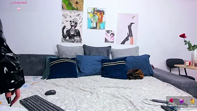 Snapshot of FindomGoddess1 chatting on October 15, 2025, 8:20 pm FindomGoddess1 online show from October 15, 2025, 8:20 pm