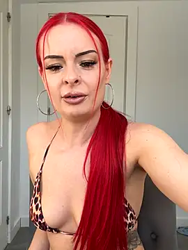 FariBanxOfficial online show from October 18, 2025, 12:39 pm