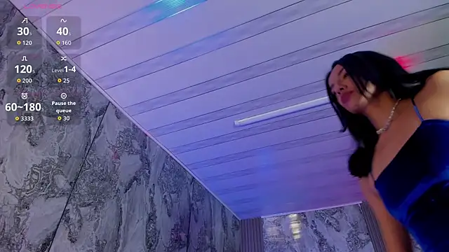 AshleyVega01 online show from November 5, 2025, 2:28 pm