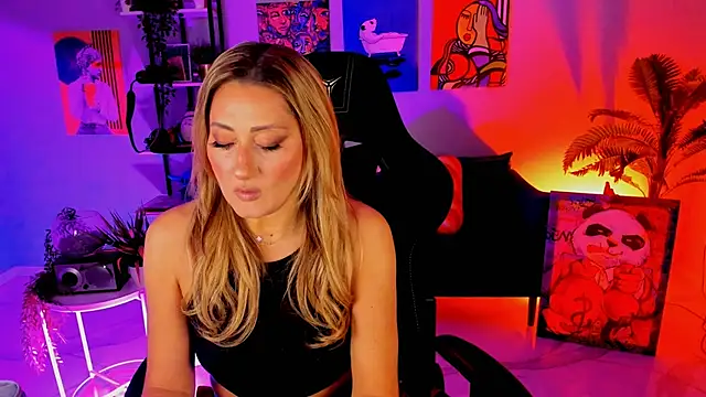 SarahAlluring online show from November 24, 2025, 11:54 am