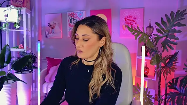 SarahAlluring online show from January 11, 2026, 1:16 pm