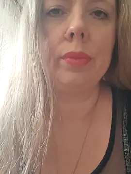 Irina3718 online show from October 12, 2025, 10:25 am