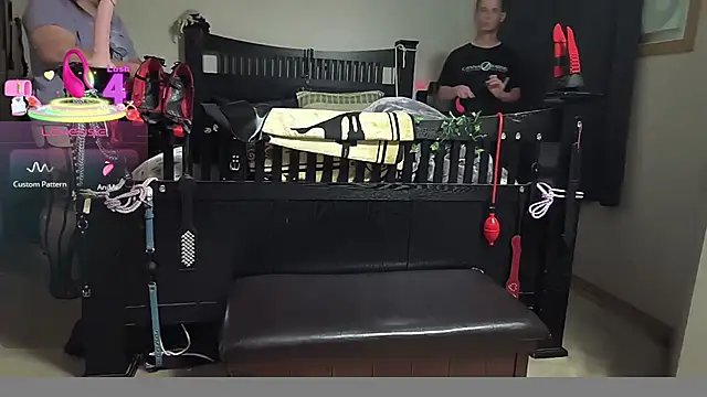 KinkyBratandDaddy online show from October 7, 2025, 2:42 am