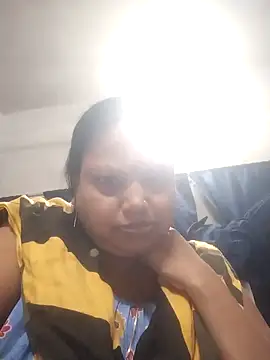 Snapshot of Arohi35 chatting on March 10, 2025, 4:57 pm Arohi35 online show from March 10, 2025, 4:57 pm