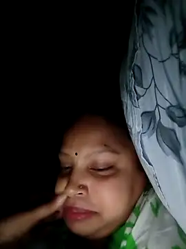 Snapshot of Arohi35 chatting on February 24, 2026, 5:44 pm Arohi35 online show from February 24, 2026, 5:44 pm