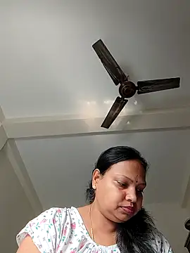 Snapshot of Arohi35 chatting on March 1, 2026, 3:52 am Arohi35 online show from March 1, 2026, 3:52 am