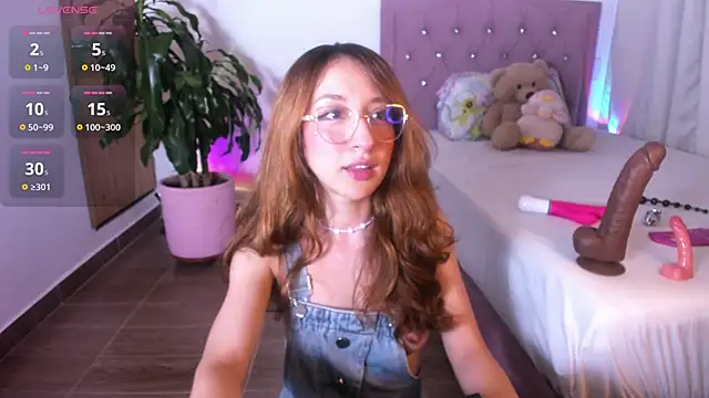 catalina uwu online show from May 22, 2026, 10:59 pm