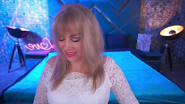 CandyLadyyy online show from September 29, 2025, 8:35 pm