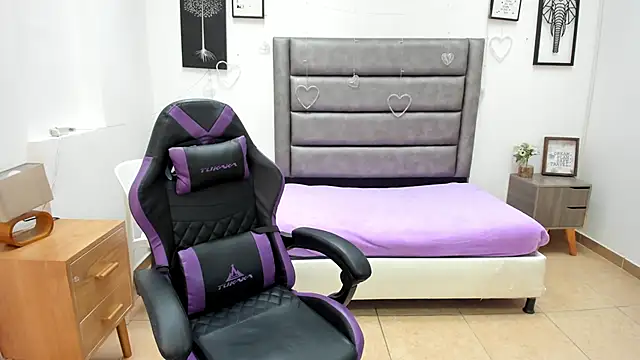 Tania Duque online show from February 12, 2026, 2:12 pm