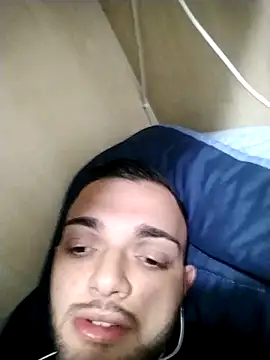 Francescodicristina44 online show from April 12, 2026, 2:44 pm