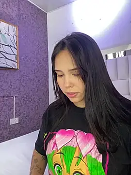 LunaCandy  online show from November 10, 2025, 1:21 pm