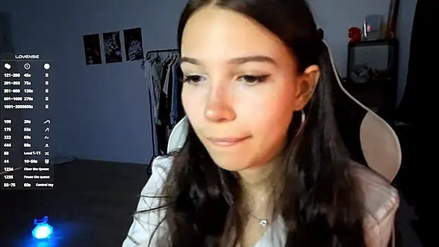 MayAgard online show from November 3, 2025, 7:26 pm