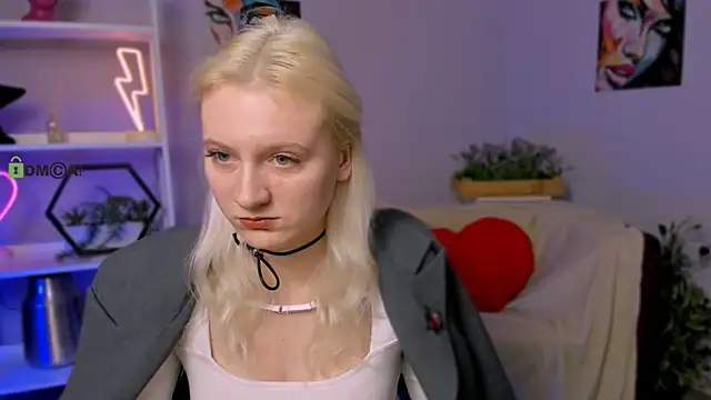 Snapshot of madam_uliis chatting on March 18, 2025, 9:20 am madam uliis online show from March 18, 2025, 9:20 am