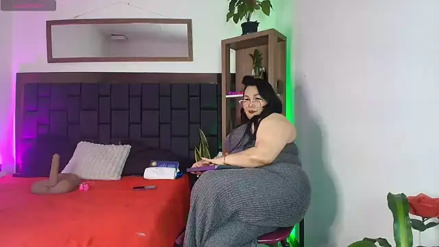 EllenaBoobs  online show from April 8, 2026, 3:17 am