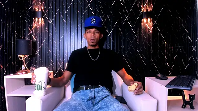 Gregory Sforza online show from October 25, 2025, 12:02 pm