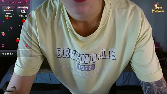 mia velvet1 online show from October 31, 2025, 12:28 pm