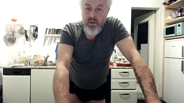 Berg Boy online show from January 13, 2026, 10:15 pm