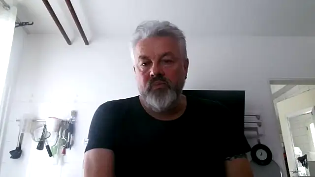 Berg Boy online show from February 4, 2026, 12:00 pm