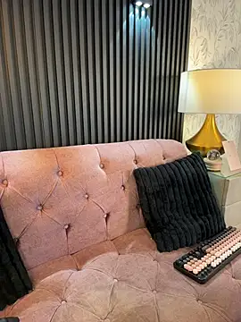 Alexa Madisson online show from April 8, 2026, 9:04 pm