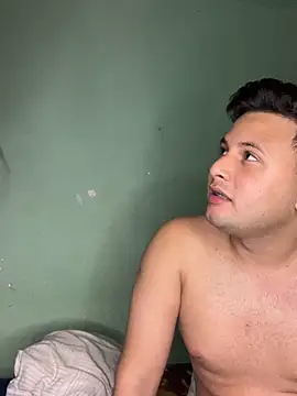 Mr brian03 online show from December 19, 2025, 3:35 am