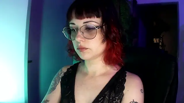 Snapshot of Acid_Girl_Ofc chatting on November 26, 2025, 4:46 am Acid Girl Ofc online show from November 26, 2025, 4:46 am