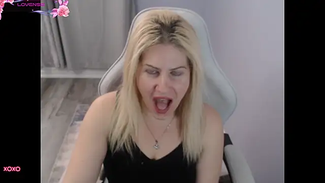 BellaStar84 online show from October 10, 2025, 12:37 pm