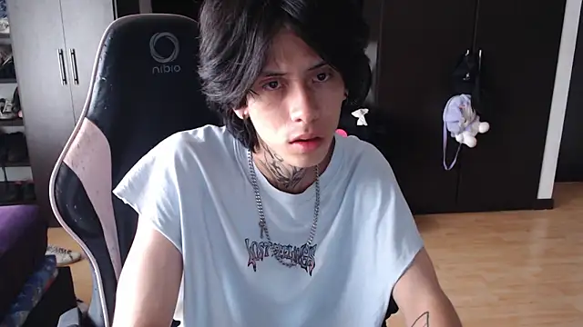 xIce Boy online show from December 18, 2025, 2:01 pm