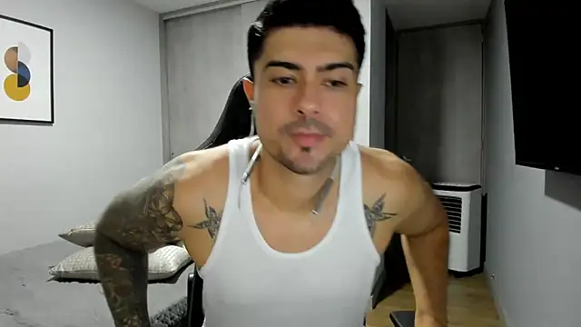 Dante Storm online show from October 24, 2025, 4:53 am