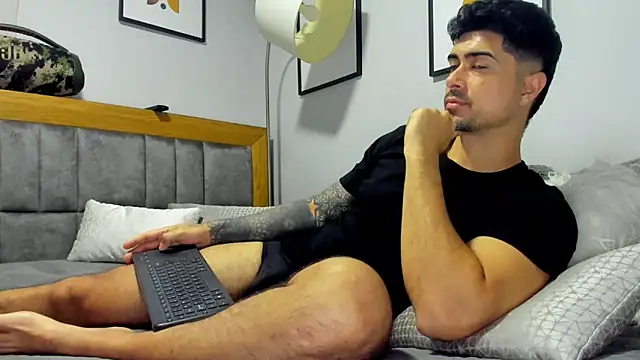 Dante Storm online show from November 13, 2025, 3:22 pm