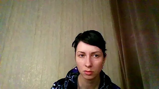 Snapshot of _Black-Panther_ chatting on November 16, 2025, 5:07 pm Black-Panther online show from November 16, 2025, 5:07 pm