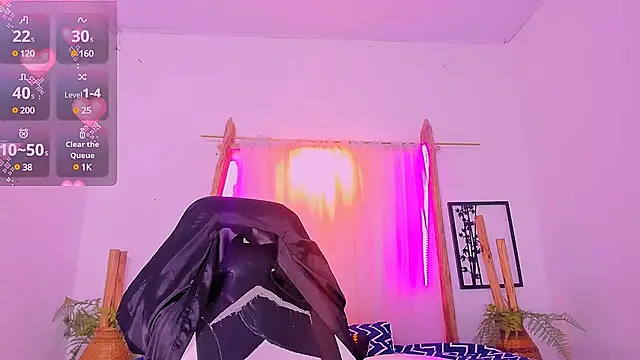 Snapshot of Brithanycullen chatting on March 13, 2025, 2:38 am Brithanycullen online show from March 13, 2025, 2:38 am