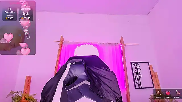 Snapshot of Brithanycullen chatting on March 18, 2025, 6:14 am Brithanycullen online show from March 18, 2025, 6:14 am